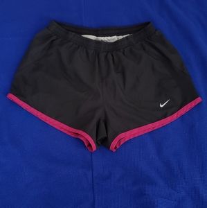 Nike Dri-Fit Womens Blck purple Lined shorts